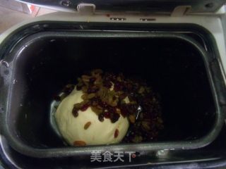 在欧洲盛传三百年不衰的圣诞面包——史多伦（Stollen）的做法步骤：5