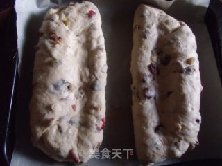 在欧洲盛传三百年不衰的圣诞面包——史多伦（Stollen）的做法步骤：5