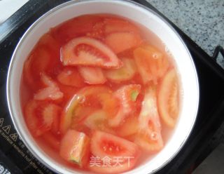 西兰花番茄鸡蛋汤的做法步骤：2