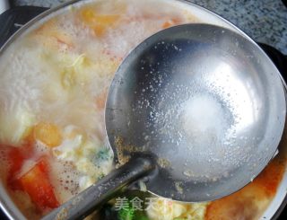 西兰花番茄鸡蛋汤的做法步骤：2