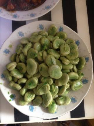 葱香蚕豆的做法