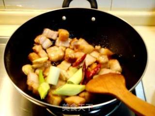 家常菜“梅干菜烧肉”的做法步骤：3