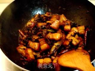 家常菜“梅干菜烧肉”的做法步骤：3