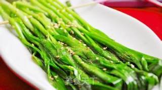 烤韭菜的做法