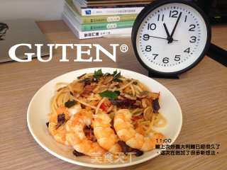 GUTEN蒜辣鮮蝦麵的做法