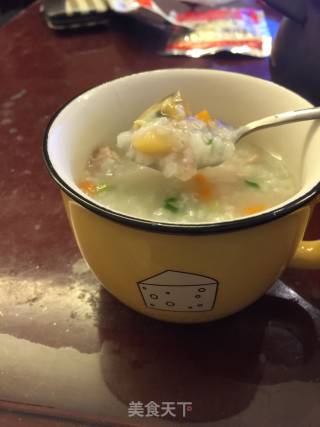 皮蛋瘦肉蔬菜粥的做法