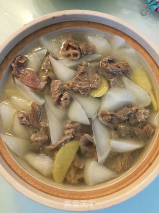 萝卜煲牛腩的做法
