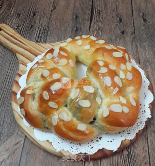 杏仁芝麻馅面包的做法