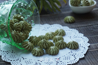 抹茶蛋白糖的做法