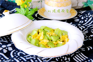 丝瓜炒鸡蛋的做法