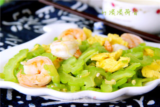 苦瓜虾仁滑蛋的做法