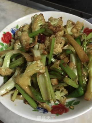 花菜炒肉的做法