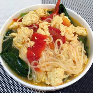 番茄鸡蛋挂面的做法