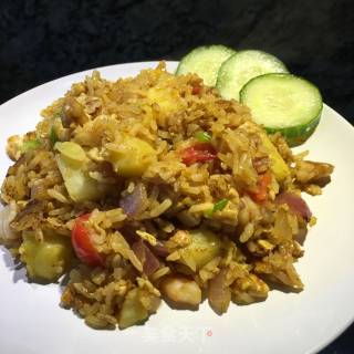 正宗泰国菠萝炒饭