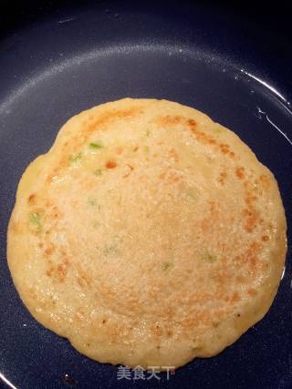 快手早餐——筋道的香葱鸡蛋饼的做法
