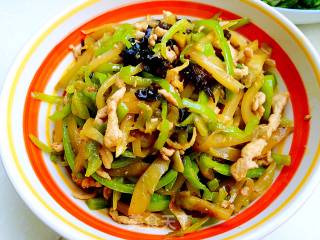 青椒榨菜炒肉丝的做法