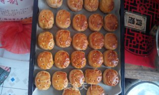 hellokitty五仁月饼的做法