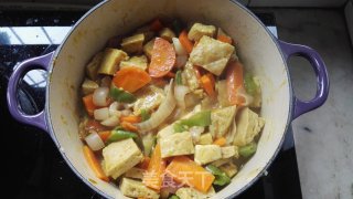 咖喱烤麸烧鸡肉的做法