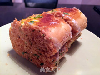 葱香肉松卷的做法