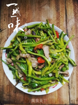黄花菜炒肉丝的做法