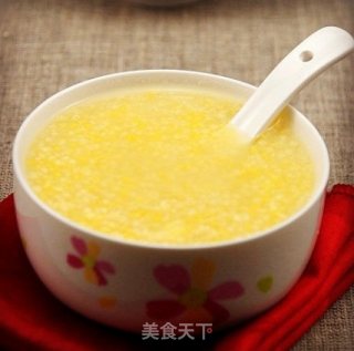 婴儿宝宝辅食——胡萝卜玉米营养苹果粥