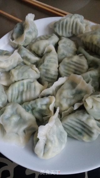 韭菜鸡蛋饺子的做法
