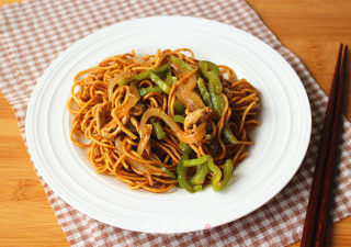 孜然青椒肉丝炒面的做法