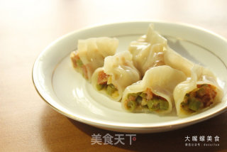 土豪炫富新高度：酸笋辣条饺子谁敢迎战？的做法