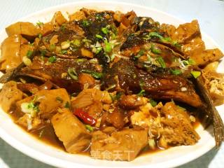 红烧鱼头豆腐的做法