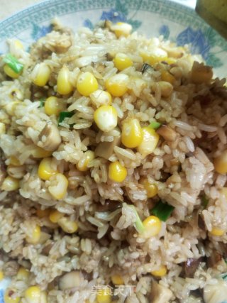 鲜菇玉米炒饭