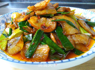 【回锅猪脸肉】的做法