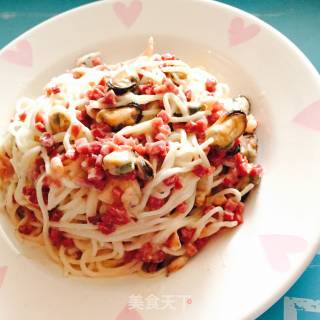 海鲜培根面的做法