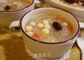 银耳莲子汤的做法