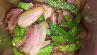 荷兰豆炒腊肉的做法