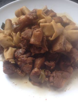 啤酒鸭炖豆腐皮的做法