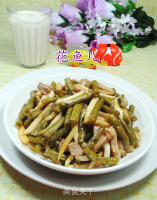 肉丝茭白炒酸带豆的做法