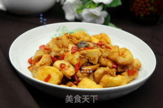 杏鲍菇焖豆腐的做法