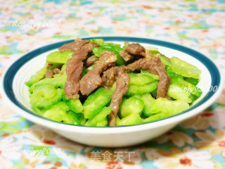 牛肉苦瓜的做法