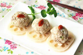 莲藕蒸肉丸的做法