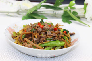 酸笋爆鸡胗的做法