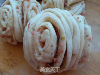 葱香火腿花卷的做法