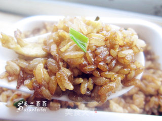 【酱油炒饭】手把手教你做出不粘锅蛋炒饭的做法