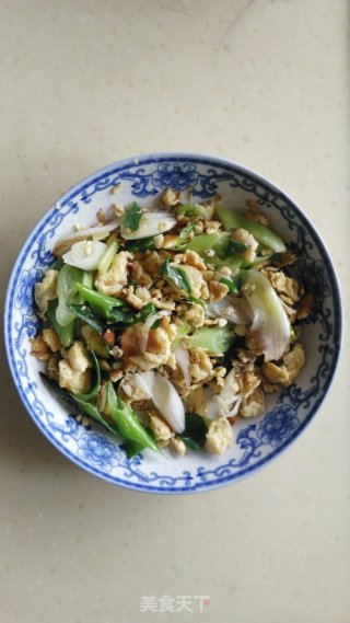 葱炒蛋的做法