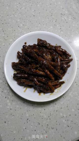 酱香鸡爪的做法
