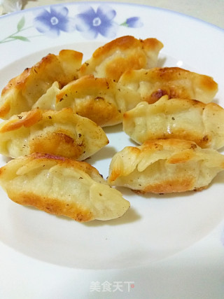 酥脆煎饺的做法