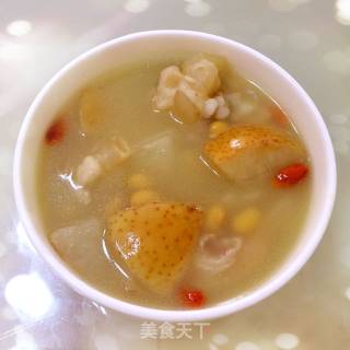 雪梨黄豆猪手汤的做法