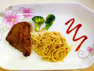 煎牛排的做法