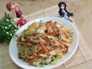 鸡蛋肉炒面的做法