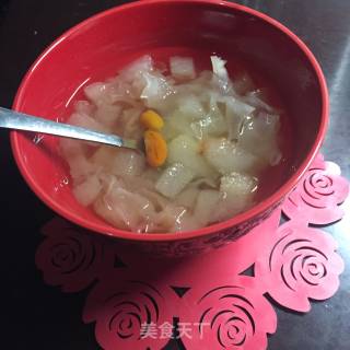 冰糖银耳枸杞煲的做法