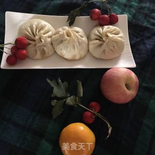 芹菜圆白菜肉包子的做法